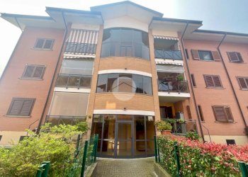 Apartment Via del padre, Leini - photo 1