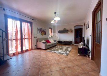 Apartment Via del padre, Leini - photo 2