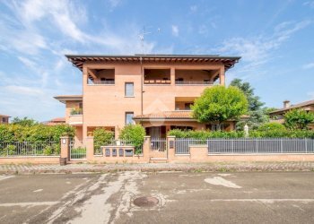 Attic Via C. Colombo, Soliera - photo 29