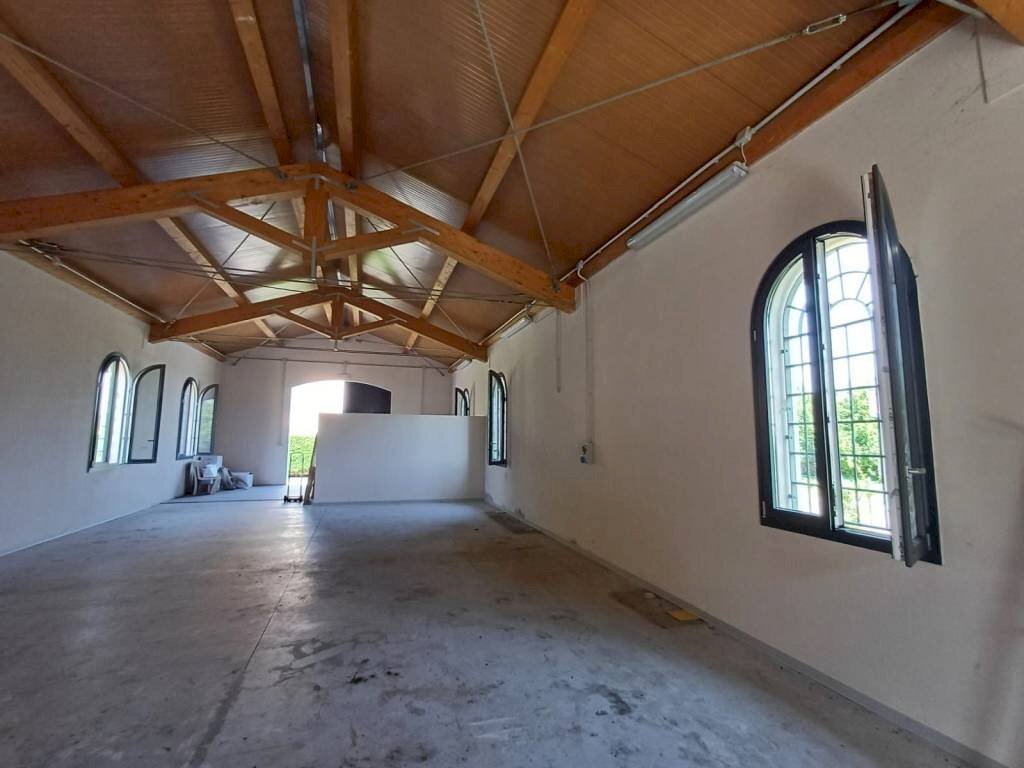 Stanza non arredata - Negozio Stradello Forghieri, Carpi - foto 2