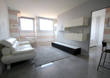 Salone - Bilocale corso Vercelli, Milano - foto 1