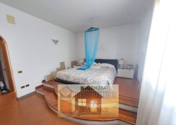 Camera da letto - Appartamento via La Serra, Carmignano - foto 18