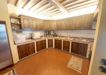 Cucina - Appartamento via La Serra, Carmignano - foto 26