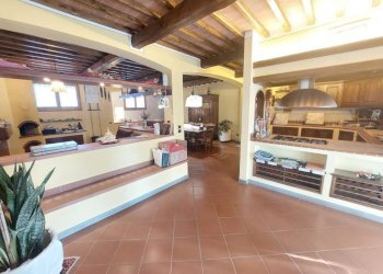 Interno non residenziale - Appartamento via La Serra, Carmignano - foto 27