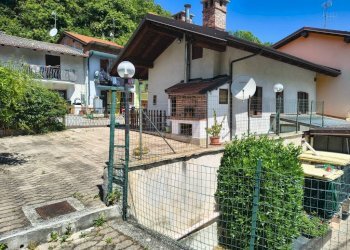 Facciata - Casa indipendente Borgo San Dalmazzo - foto 1