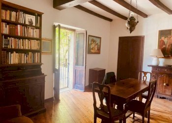 Salone - Three-room apartment via Duca degli Abruzzi, 23, Compiano - photo 4