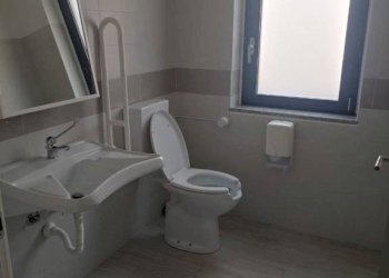 Bagno - Attività Commerciale via San Secondo Martire, 6, Salussola - foto 9