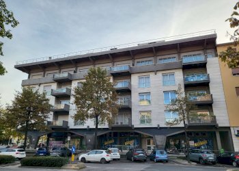 ESTERNO - Magazzino Brescia - foto 9