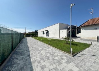 Villa Via Martiri della Libertà, Suno - foto 15