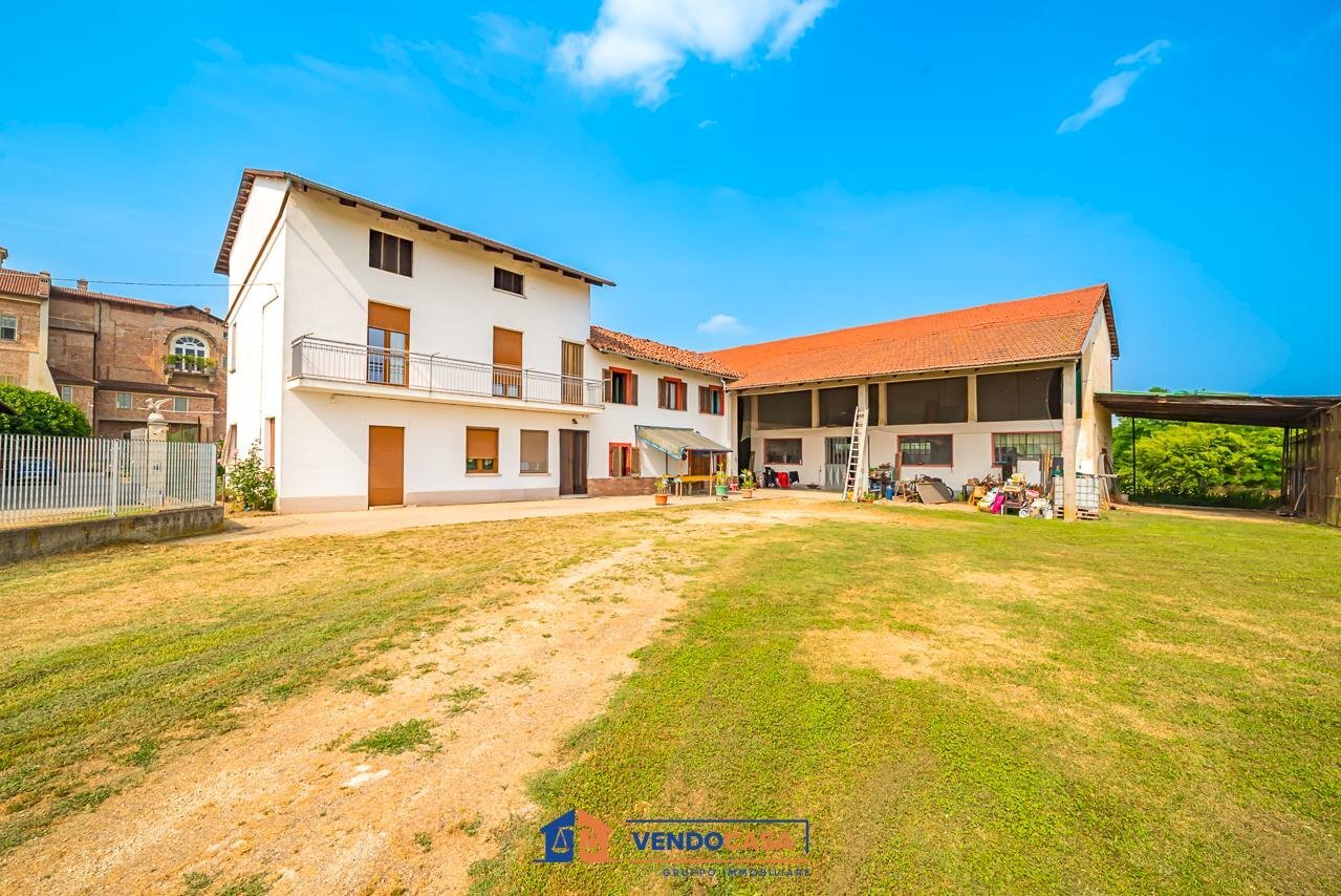 Farmhouse Carmagnola - photo 1