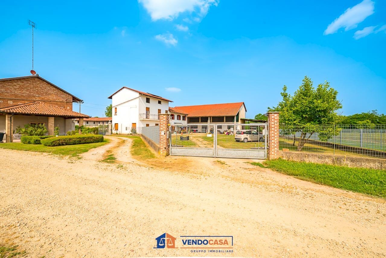 Farmhouse Carmagnola - photo 3