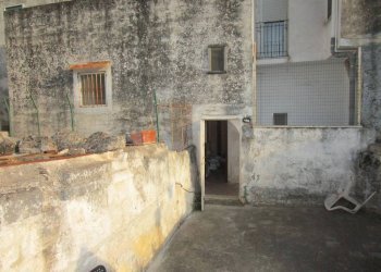 Posto macchina - Independent house Statte - photo 14