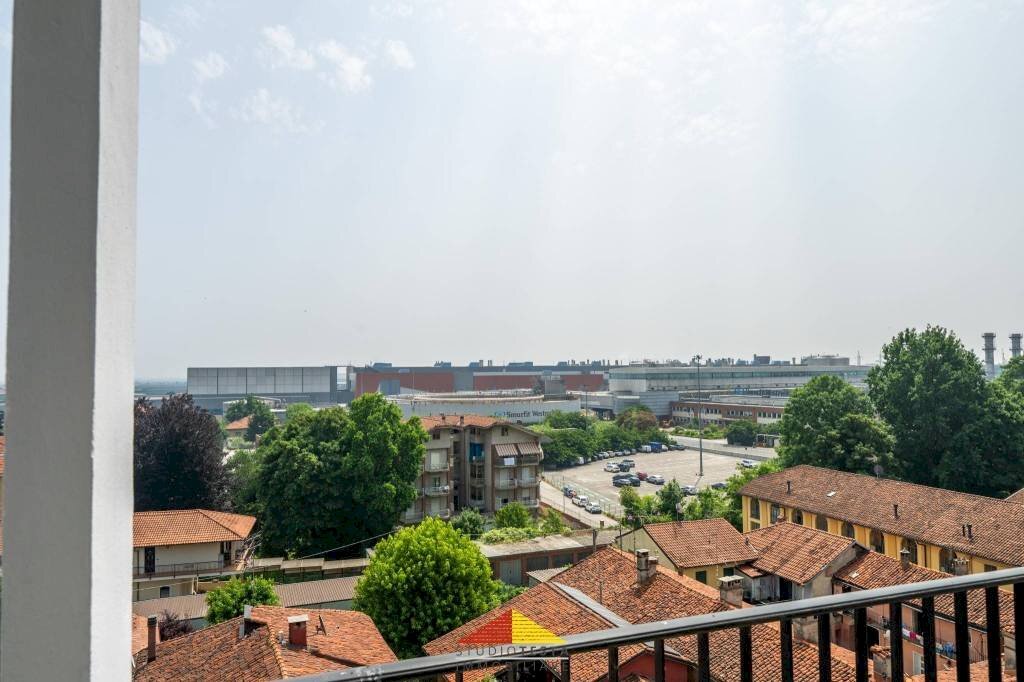 Vista - Four-room apartment corso Re Umberto, 94, Verzuolo - photo 3