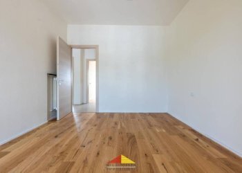 Camera da letto - Quadrilocale corso Re Umberto, 94, Verzuolo - foto 2