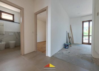 Disimpegno - Quadrilocale corso Re Umberto, 94, Verzuolo - foto 12