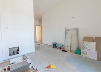 Camera da letto - Quadrilocale corso Re Umberto, 94, Verzuolo - foto 23