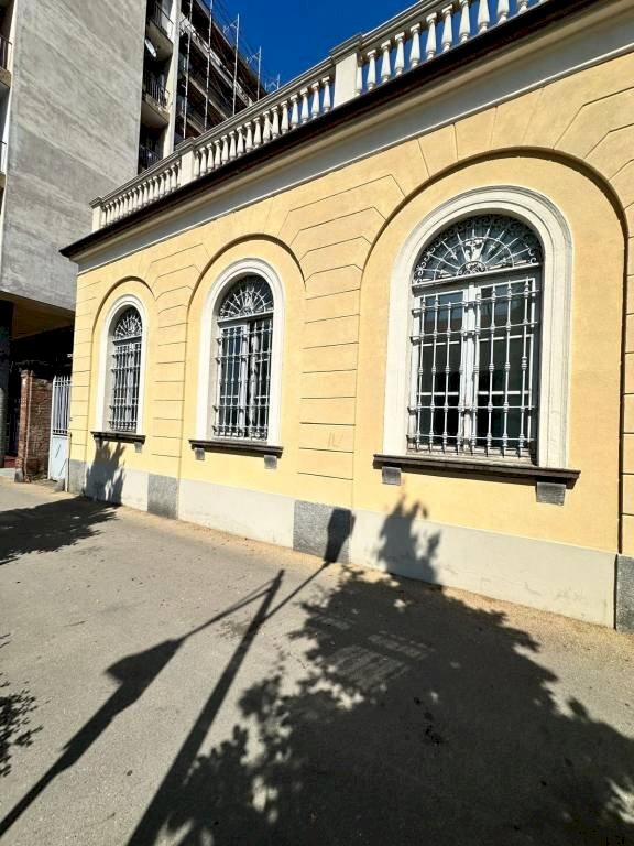 Cortile interno - Shop piazza 20 Settembre, 17, Saluzzo - photo 1