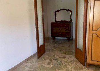 Camera da letto - Three-room apartment via al Sesto Miglio, 52, Roma - photo 3