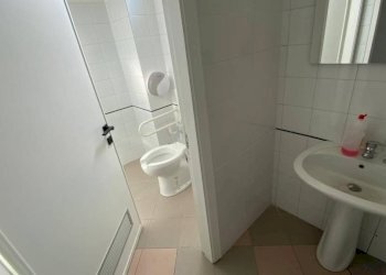 Bagno - Shop via Capri, Carini - photo 6