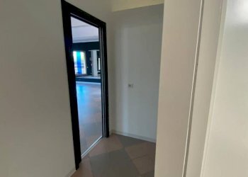 Disimpegno - Shop via Capri, Carini - photo 8