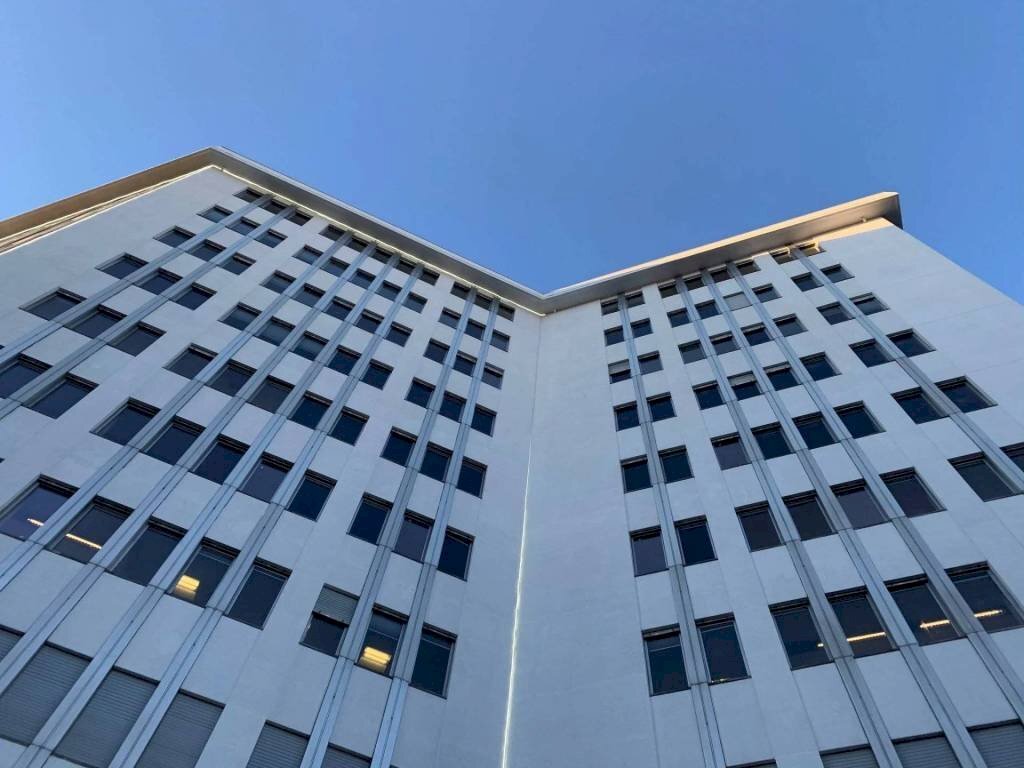 Facciata - Negozio corso Novara 96., Torino (zona Aurora) - foto 2