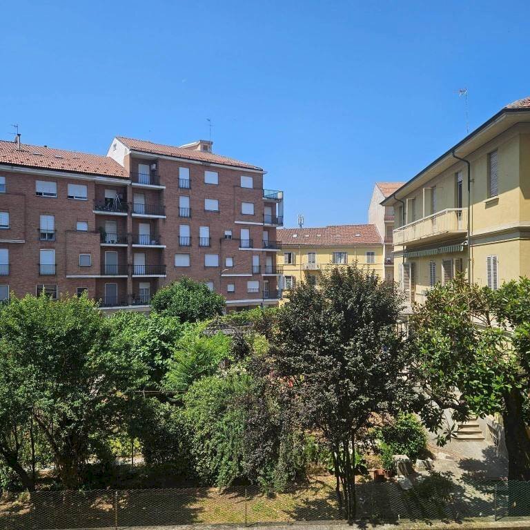 Vista - Appartamento via Alcide De Gasperi, Asti - foto 1