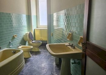 Bagno - Appartamento via Alcide De Gasperi, Asti - foto 4