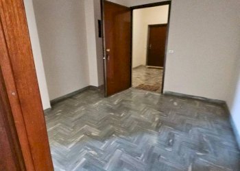 Ingresso - Appartamento via Alcide De Gasperi, Asti - foto 8