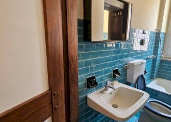 Bagno - Appartamento via Alcide De Gasperi, Asti - foto 10