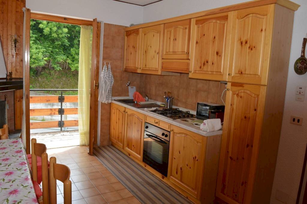 Cucina - Bilocale via Giangirone, 27, Roburent - foto 2