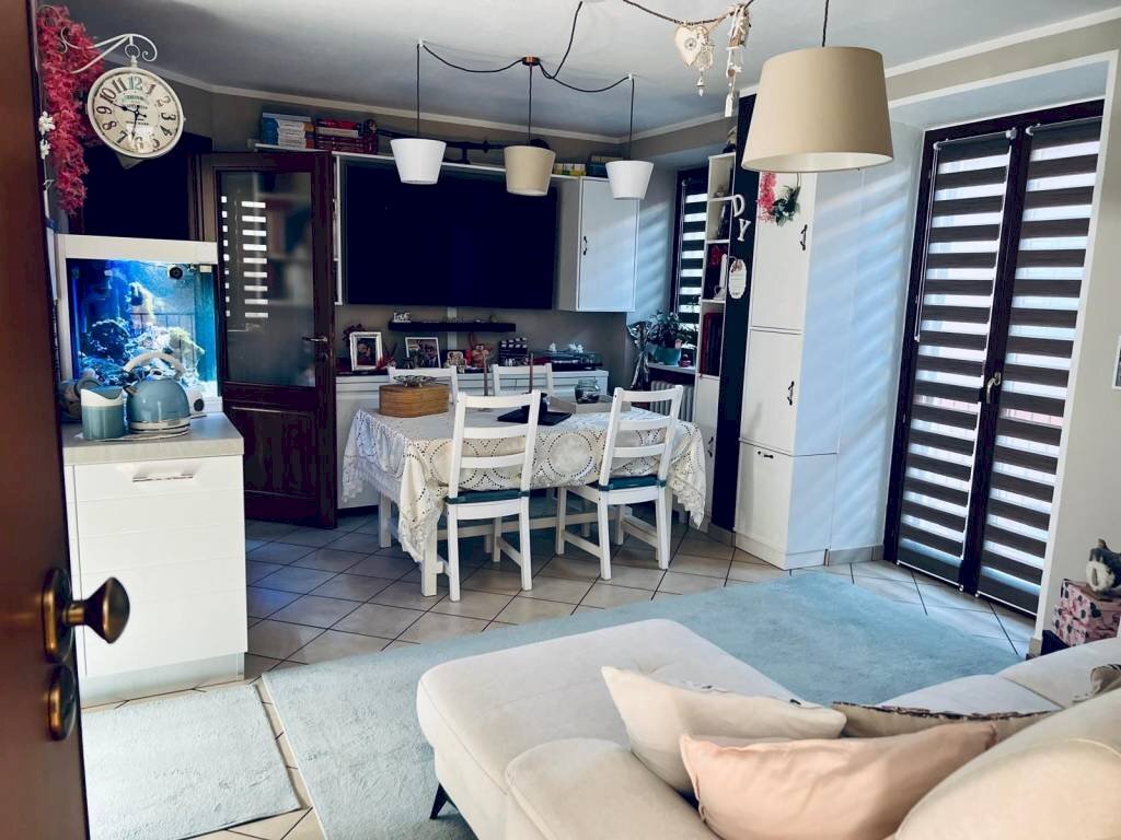 Salone - Three-room apartment via Fontana, 24, Dogliani - photo 1