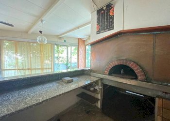 Interno non residenziale - Negozio via Abate d'Adda, 48, Arcore - foto 5