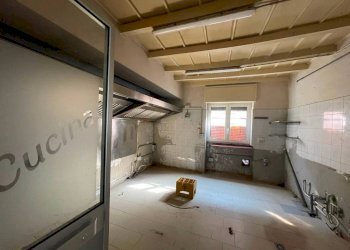 Cucina - Negozio via Abate d'Adda, 48, Arcore - foto 8