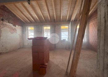 Three-room apartment Via Matteotti, Peschiera Borromeo - photo 9