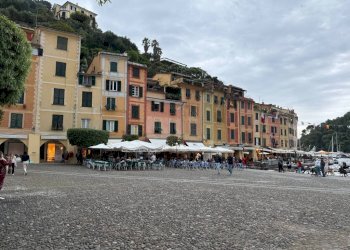 Facciata - Trilocale piazza Martiri dell'Olivetta, 35, Portofino - foto 1