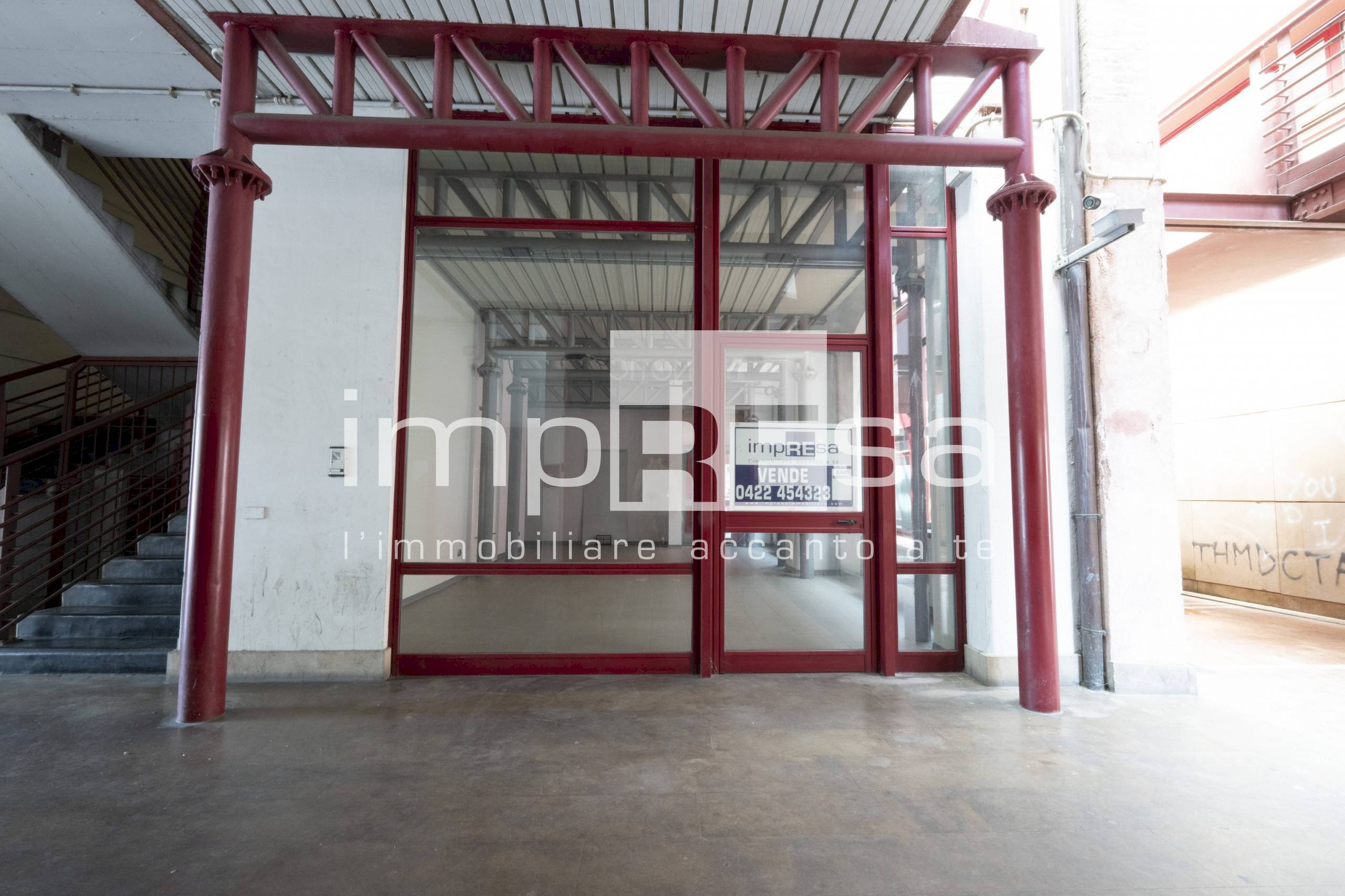 Foto 2 - Shop Viale Fonderia
 
65, Treviso - photo 2