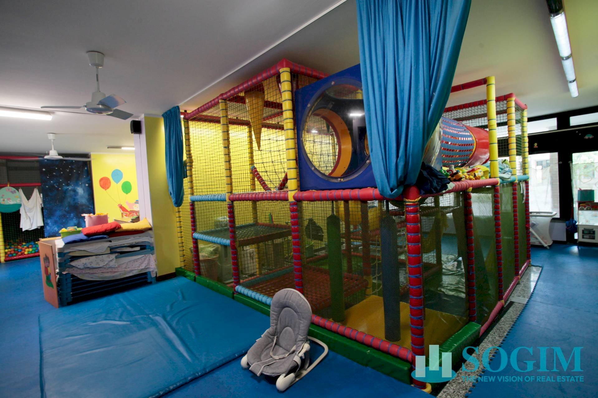 Foto 3 - Negozio via fratelli cervi
14, Peschiera Borromeo - foto 3