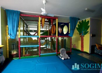 Foto 1 - Negozio via fratelli cervi
 
14, Peschiera Borromeo - foto 1