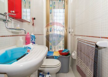Bagno - Trilocale Via Duca degli Abruzzi
 
163, San Giovanni la Punta - foto 19