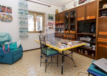 Sala da pranzo - Trilocale Via Duca degli Abruzzi
 
163, San Giovanni la Punta - foto 24