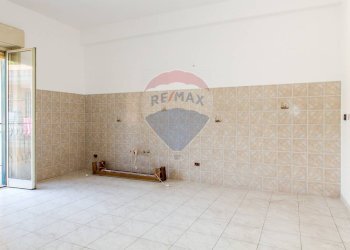 Stanza vuota - Trilocale Via Nazionale Guardia
 
55, Acireale - foto 9