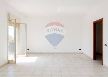 Stanza vuota - Trilocale Via Nazionale Guardia
 
55, Acireale - foto 10