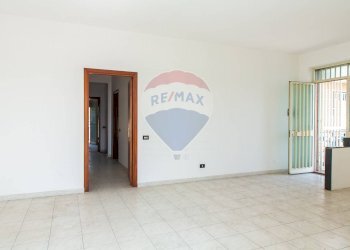 Stanza vuota - Trilocale Via Nazionale Guardia
 
55, Acireale - foto 13