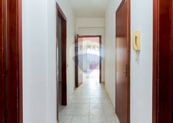 Hall / corridoio - Trilocale Via Nazionale Guardia
 
55, Acireale - foto 19