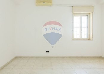 Stanza vuota - Trilocale Via Nazionale Guardia
 
55, Acireale - foto 22