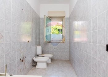 Bagno - Trilocale Via Nazionale Guardia
 
55, Acireale - foto 25