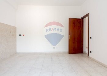 Stanza vuota - Trilocale Via Nazionale Guardia
 
55, Acireale - foto 30