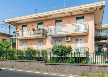 Edificio all\'aperto - Trilocale Via Nazionale Guardia
 
55, Acireale - foto 32