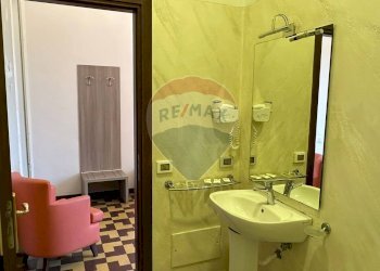 Bagno - Hotel VIA ETNEA
 
316, Catania - foto 7