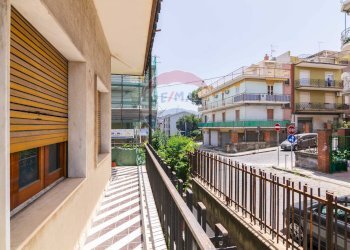 Balcone - Casa indipendente Via Alcide de Gasperi
 
43, Militello in Val di Catania - foto 11